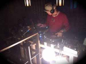 17634033_1098946368_5large